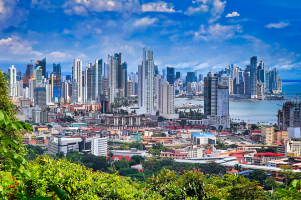 Explore the fascinating regions of Panama: a paradise for water sports and sightseeing